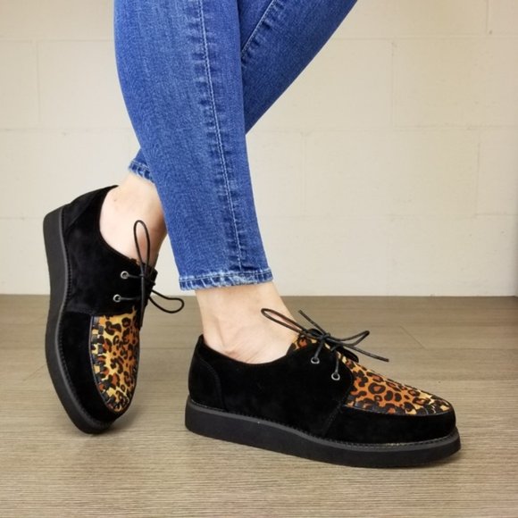 Black & Leopard Creeper Sneaker With Black Sole - Picture 4 of 7